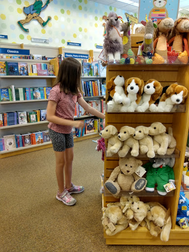 Book Store «Barnes & Noble», reviews and photos, 800 Settlers Ridge Center Dr, Pittsburgh, PA 15205, USA