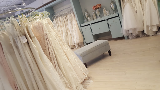 Bridal Shop «Lauderdale Bride - Upscale & Intimate Bridal Boutique in the heart of Fort Lauderdale», reviews and photos, 4130 N Federal Hwy, Fort Lauderdale, FL 33308, USA