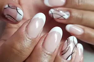 Master Nails image