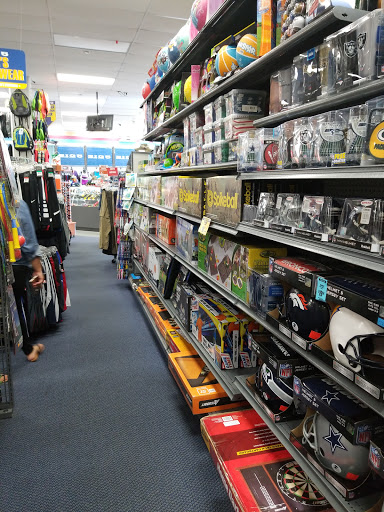 Sporting Goods Store «Big 5 Sporting Goods - Olympia», reviews and photos, 909 Cooper Point Rd SW, Olympia, WA 98502, USA