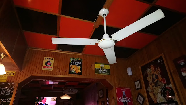 Opinii despre Csengő Bt. în Szirmabesenyő - Szórakozóhely