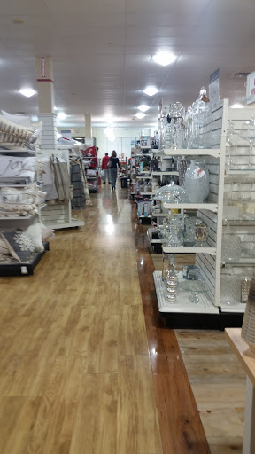 Department Store «T.J. Maxx», reviews and photos, 821 S James Campbell Blvd, Columbia, TN 38402, USA