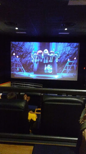 Movie Theater «Regal Cinemas Magnolia Place 16», reviews and photos, 9645 Westview Dr, Coral Springs, FL 33076, USA