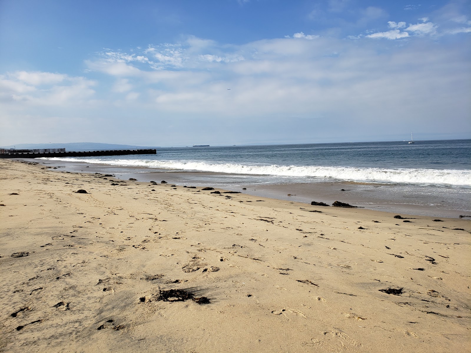 Playa Del Rey Beach'in fotoğrafı geniş bir kıyı şeridi ile birlikte