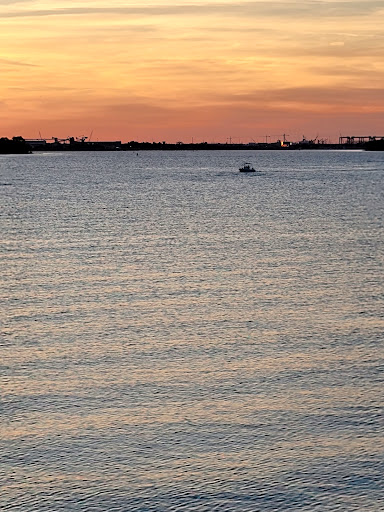 Water Park «Memorial Waterfront Park», reviews and photos, 99 Harry M. Hallman Jr Blvd, Mt Pleasant, SC 29464, USA