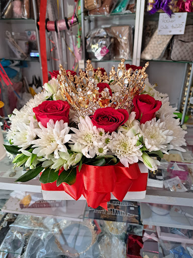 Diseños Florales Keisha Regalos especiales. florería en  en la zona Saturno esq