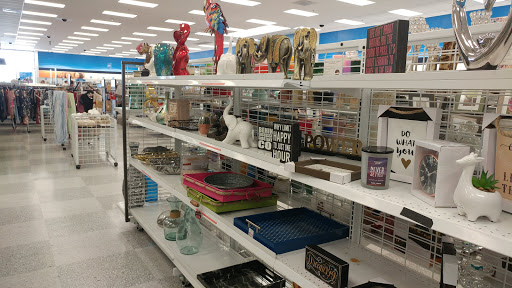 Clothing Store «Ross Dress for Less», reviews and photos, 1275 W Pearce Blvd, Wentzville, MO 63385, USA