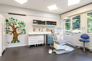 Studio Dentistico Ragghianti Cinquini image