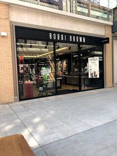 Bobbi Brown - Cosmetics store