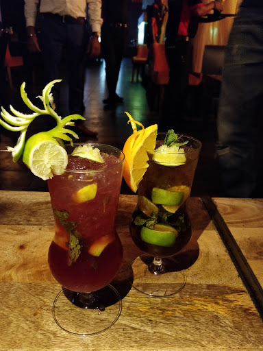 Cocktail bars in Jaipur