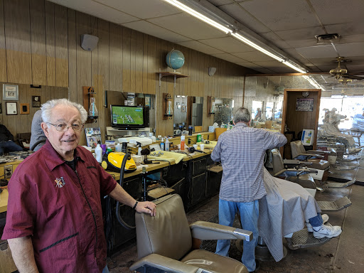 Barber Shop «Bronze Clipper Barber Shop», reviews and photos, 38491 W 10 Mile Rd, Farmington Hills, MI 48335, USA