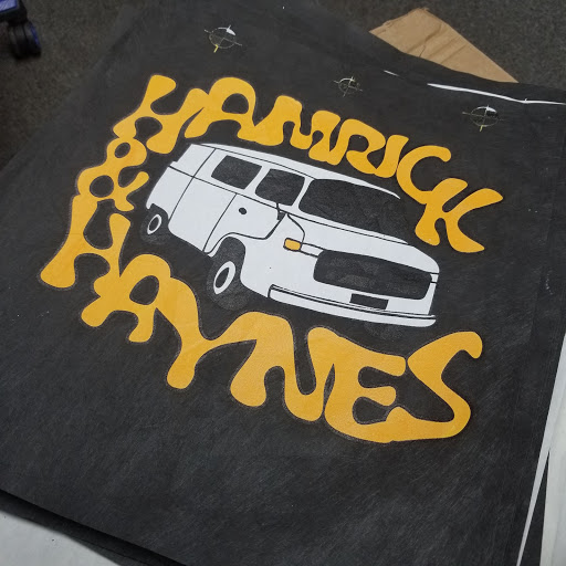 Sign Shop «Hue Graphics & Apparel, LLC», reviews and photos, 1365 4 Th Ave, Auburn, GA 30011, USA