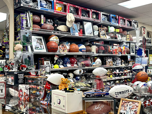 Video Game Store «M & J Video Games & Sports Collectibles», reviews and photos, 1049 Queen St, Southington, CT 06489, USA