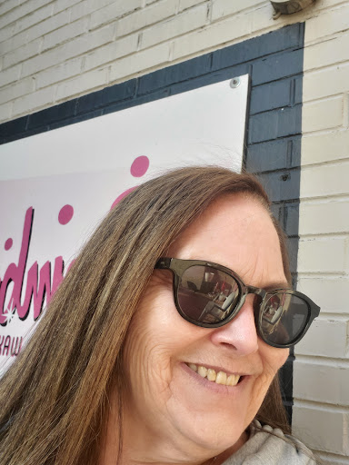 Waxing Hair Removal Service «Bombshell Brazilian Waxing And Beauty Lounge», reviews and photos, 10 S Crenshaw Ave, Richmond, VA 23221, USA