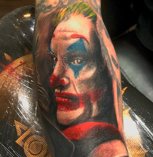 Explore fine line finger tattoo ideas, creative tattoo ideas in Astoria, available at Xolotl Tattoo Gallery