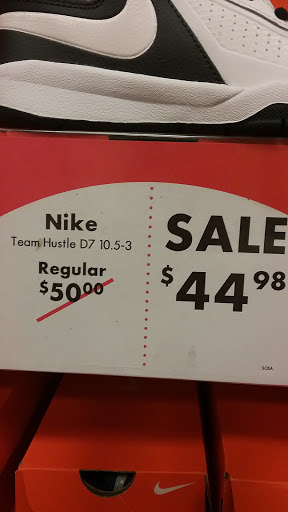 Shoe Store «Shoe Carnival», reviews and photos, 44 Indianapolis Blvd, Schererville, IN 46375, USA