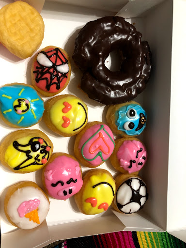 Donut Shop «Donut Plaza Plus», reviews and photos, 2113 Harwood Rd, Bedford, TX 76021, USA