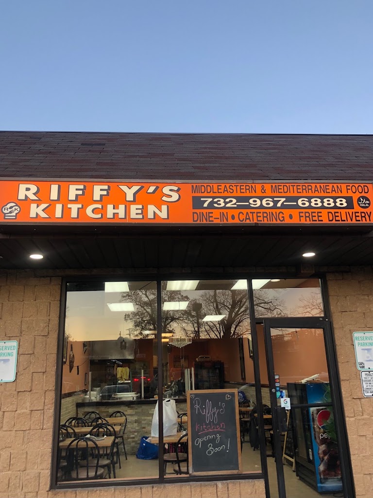 Riffy's kitchen 08859