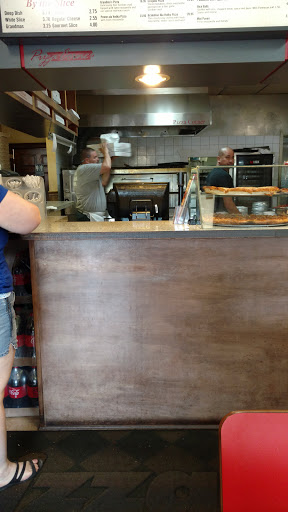 Pizza Restaurant «Pizza Corner», reviews and photos, 2799 NY-112, Medford, NY 11763, USA