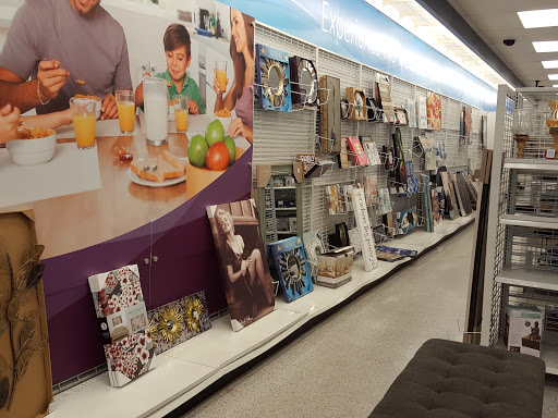 Clothing Store «Ross Dress for Less», reviews and photos, 10249 E Shelby Dr, Collierville, TN 38017, USA