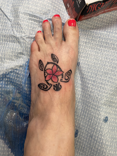Explore pisces sign tattoo ideas, creative tattoo ideas in Honolulu, available at Aloha Tattoo Waikiki Hilton Hawaiian Village Rainbow Bazaar