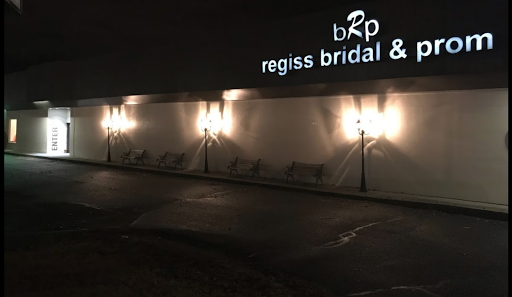 Regiss Bridal & Prom - Louisville, 4216 Outer Loop, Louisville, KY 40219, USA, 