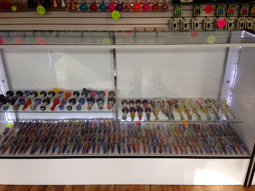 Tobacco Shop «Xhale smoke shop», reviews and photos, 635 C St, San Diego, CA 92101, USA