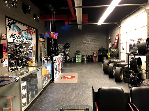 Car Stereo Store «Noyz & Toyz», reviews and photos, 7825 Lorain Ave, Cleveland, OH 44102, USA