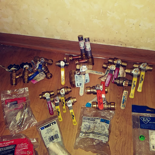 Thrift Store «Slim Pickens Second Hand Shop», reviews and photos, 2510 Triplett Blvd, Akron, OH 44312, USA