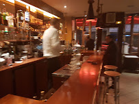 Atmosphère du Restaurant servant du couscous L'Imprévu à Paris - n°5