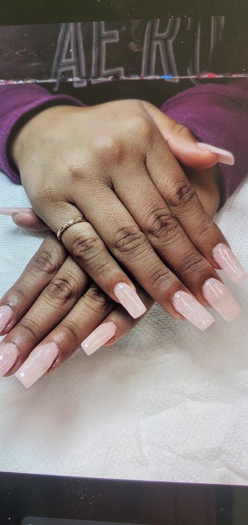 Diamond Nails 93455