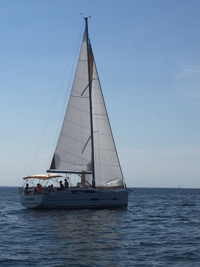 Broad Reach Sailing Cleveland
