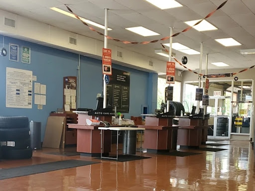 Tire Shop «Firestone Complete Auto Care», reviews and photos, 486 Northampton St, Kingston, PA 18704, USA