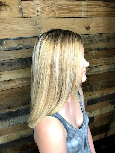 Hair Salon «Essenza Salon Spa Studio», reviews and photos, 315 E Main St, Vacaville, CA 95688, USA