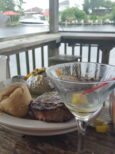 Bar «Landing Bar & Grill», reviews and photos, 4750 Pontchartrain Dr, Slidell, LA 70458, USA