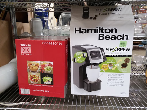 Non-Profit Organization «Goodwill Store & Donation Center», reviews and photos, 260 Randall Rd, Elgin, IL 60123, USA