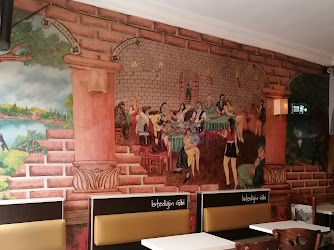Myra Cafe Bar