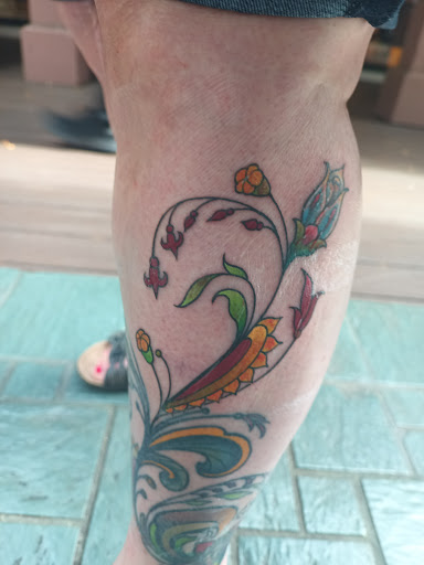 Explore cute tattoo filler ideas, creative tattoo ideas in Honolulu, available at Aloha Tattoo Waikiki Hilton Hawaiian Village Rainbow Bazaar