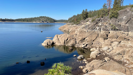 Pinecrest lake loop