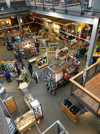 Camping Store «REI», reviews and photos, 22 Chapel View Blvd, Cranston, RI 02920, USA