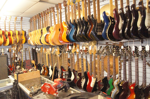 Pawn Shop «Southern California Jewelry and Loan Pawn Shop», reviews and photos, 12522 Westminster Ave, Santa Ana, CA 92706, USA