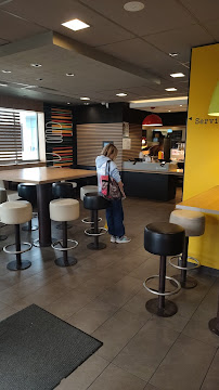 Atmosphère du Restauration rapide McDonald's à Hanches - n°2