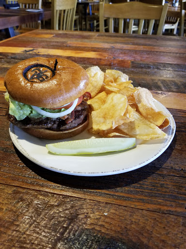 Gun Shop «Huron Valley Guns», reviews and photos, 143 S Milford Rd, Milford, MI 48381, USA