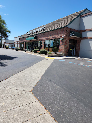 Sporting Goods Store «Sports Basement San Ramon», reviews and photos, 1041 Market Pl, San Ramon, CA 94583, USA