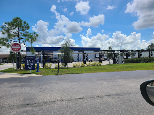 Caliber Car Wash - Lake Wales en Lake Wales