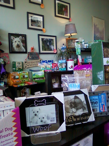 Pet Supply Store «Paw Prints Pet Supplies», reviews and photos, 1000 N Green Valley Pkwy, Henderson, NV 89074, USA