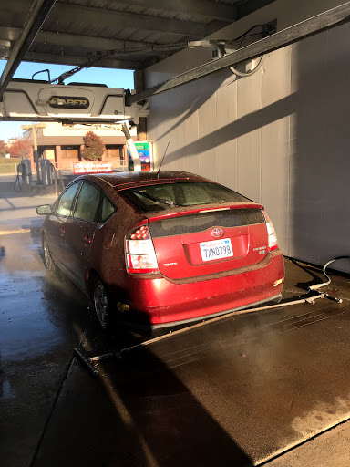 Dave's Car Wash en Folsom