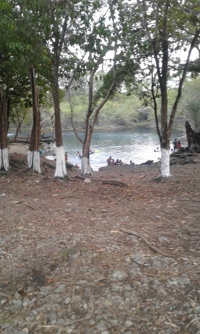 Photos of Arroyos Puct&eacute;