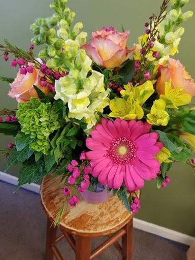 Florist «The Village Flower Shop», reviews and photos, 132 S Addison St, Bensenville, IL 60106, USA