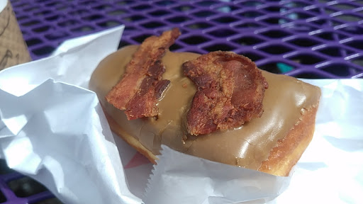 Donut Shop «Voodoo Doughnut», reviews and photos, 22 SW 3rd Ave, Portland, OR 97204, USA